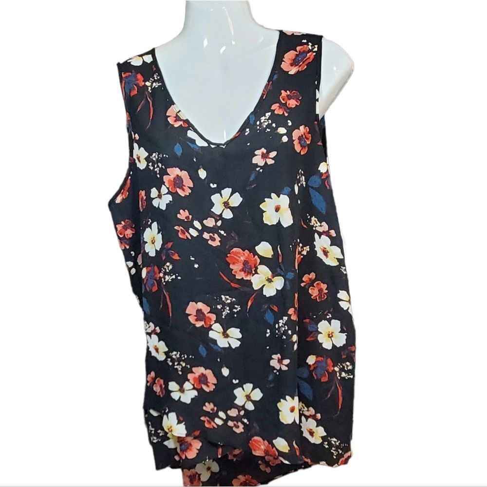 NEW CHELSEA & THEODORE Floral Tank L